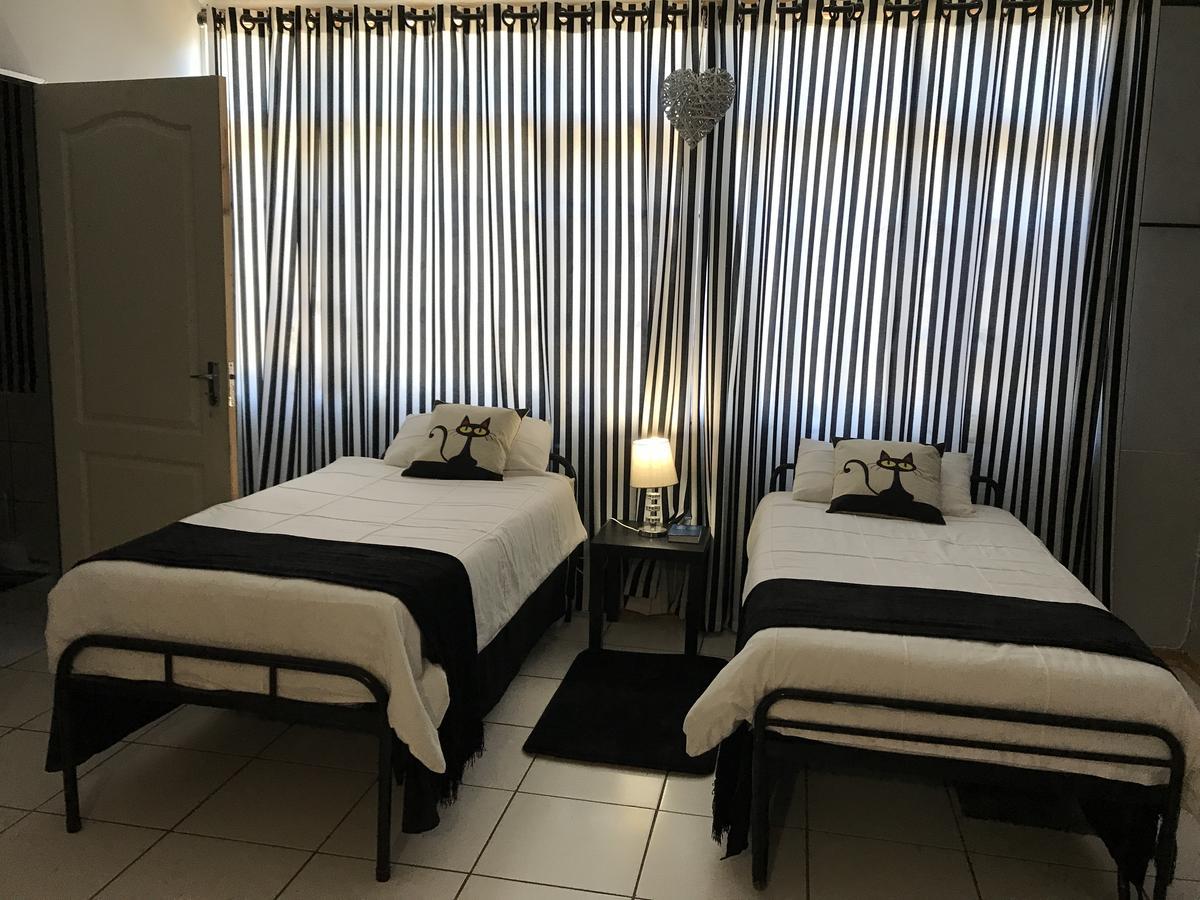 Sondela Bed & Breakfast 北阿利瓦尔 外观 照片